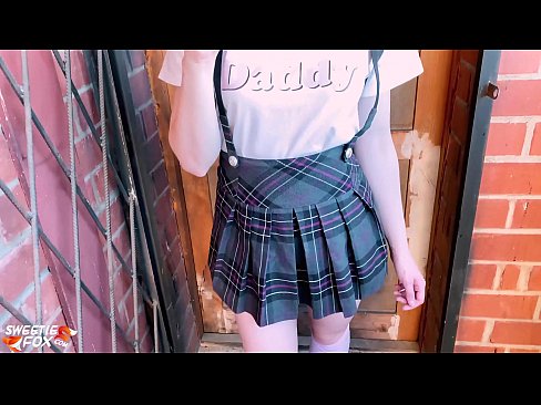 ❤️ Studentessa succhia il suo cazzo profondamente e scopa invece delle lezioni Sessoal it.naughtyhentai.ru ❌️