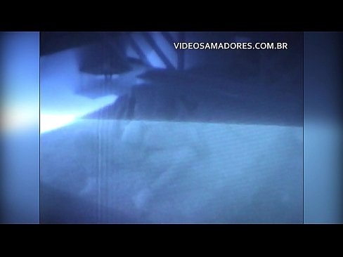 ❤️ Marito filma la moglie che si scopa il vicino e scopre che è un cornuto Sessoal it.naughtyhentai.ru ❌️
